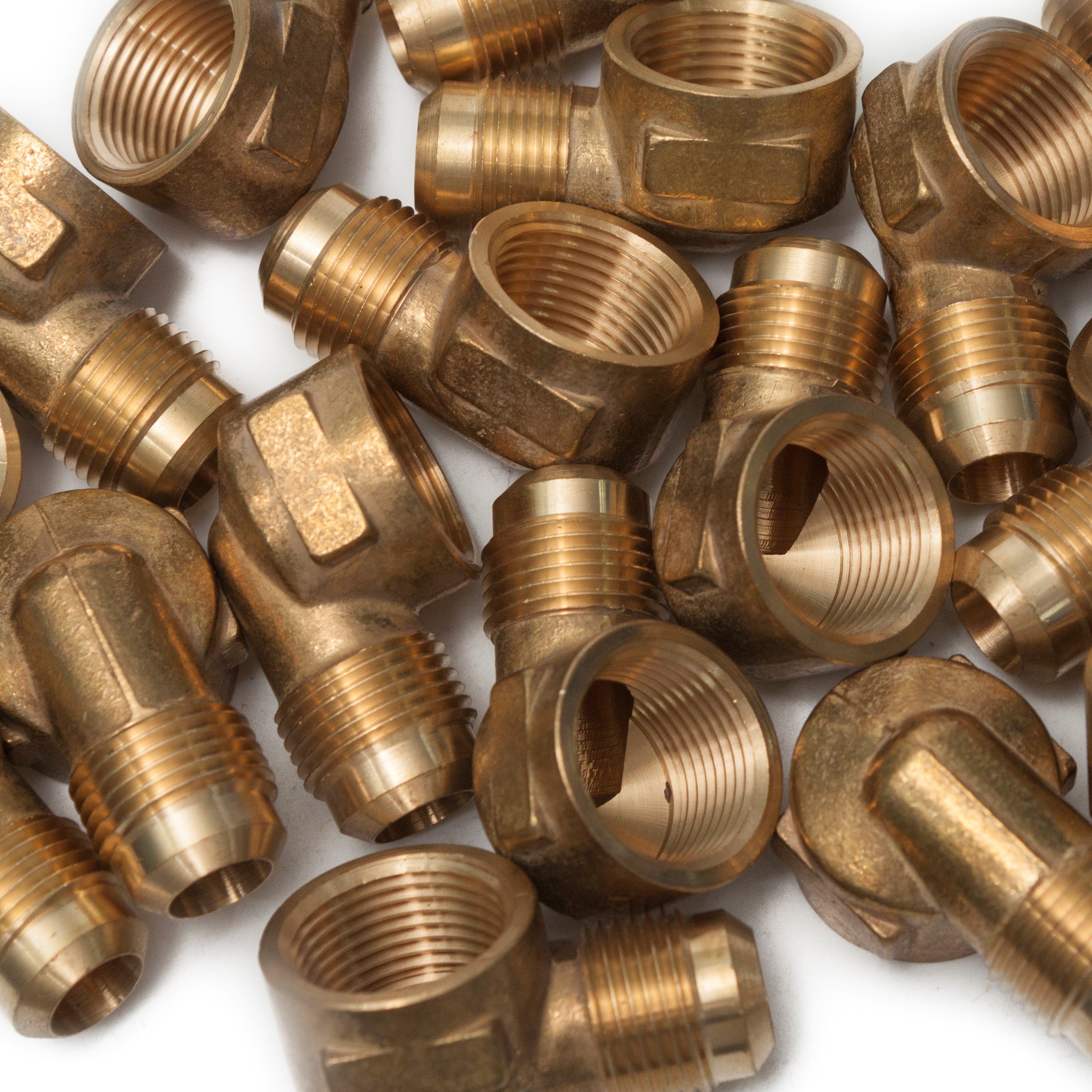 LTWFITTING Brass Flare 5/8 Inch OD x 3/4 Inch Female NPT 45 Deg Flare 90 Degree Elbow Tube Fitting(Pack of 70)