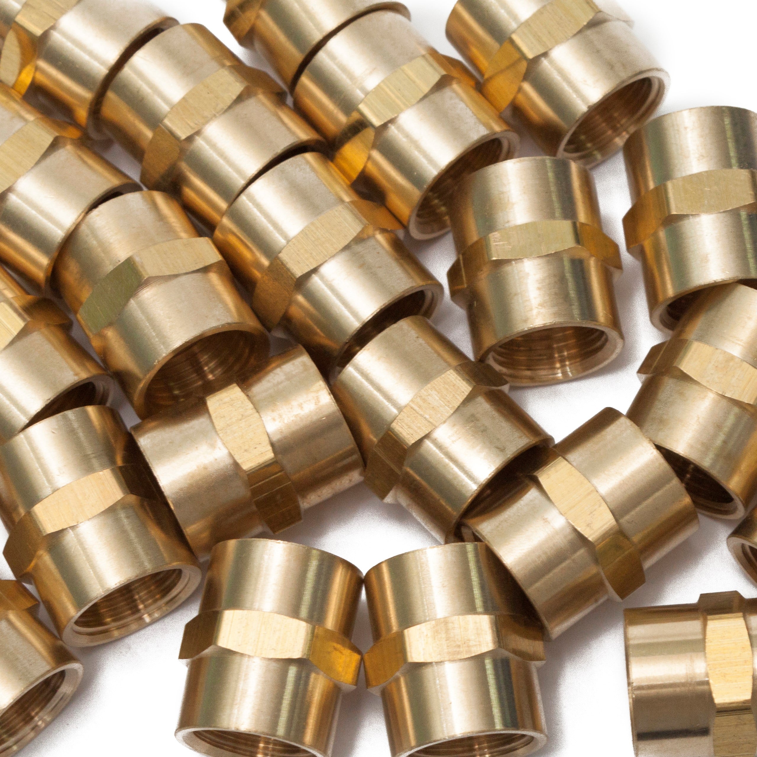 LTWFITTING Brass Pipe Fitting Coupling Coupler 3/8 x 3/8 Inch Female NPT FNPT FPT Pipe Water Boat(Pack of 200)
