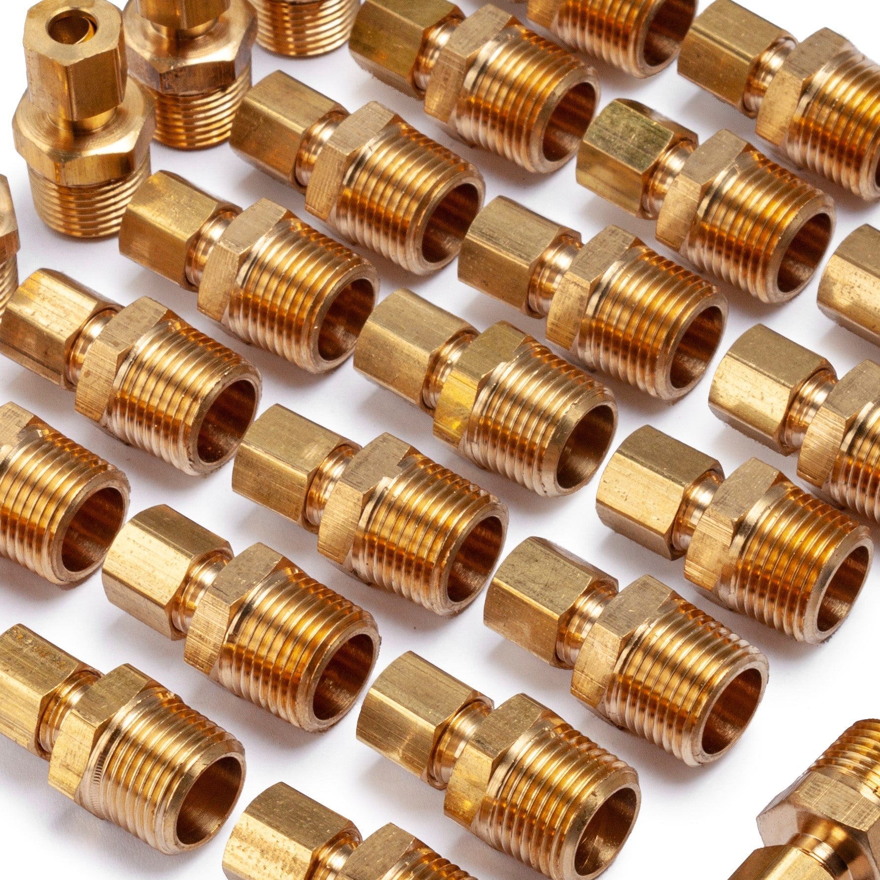 LTWFITTING Brass 1/4 OD x 3/8 Male NPT Compression Connector Fitting(Pack of 200)