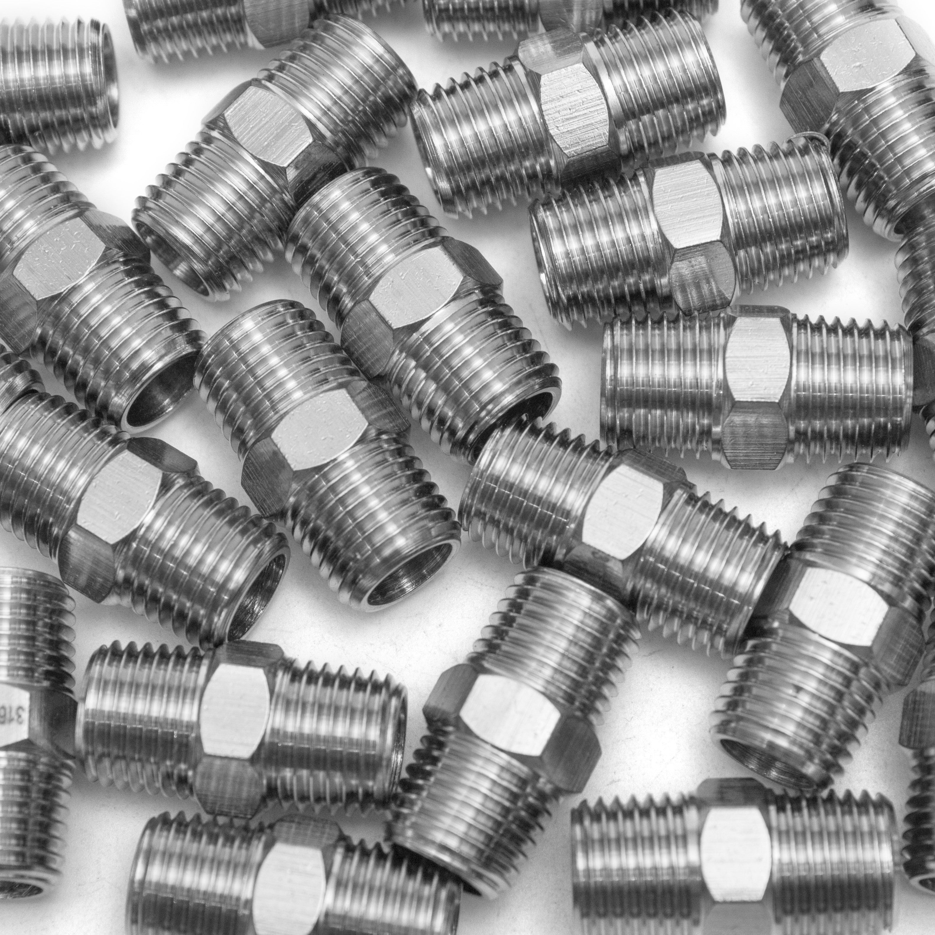 LTWFITTING Stainless Steel 316 Pipe Hex Nipple Fitting 1/4 Inch Male NPT Air Fuel Water (Pack of 500)
