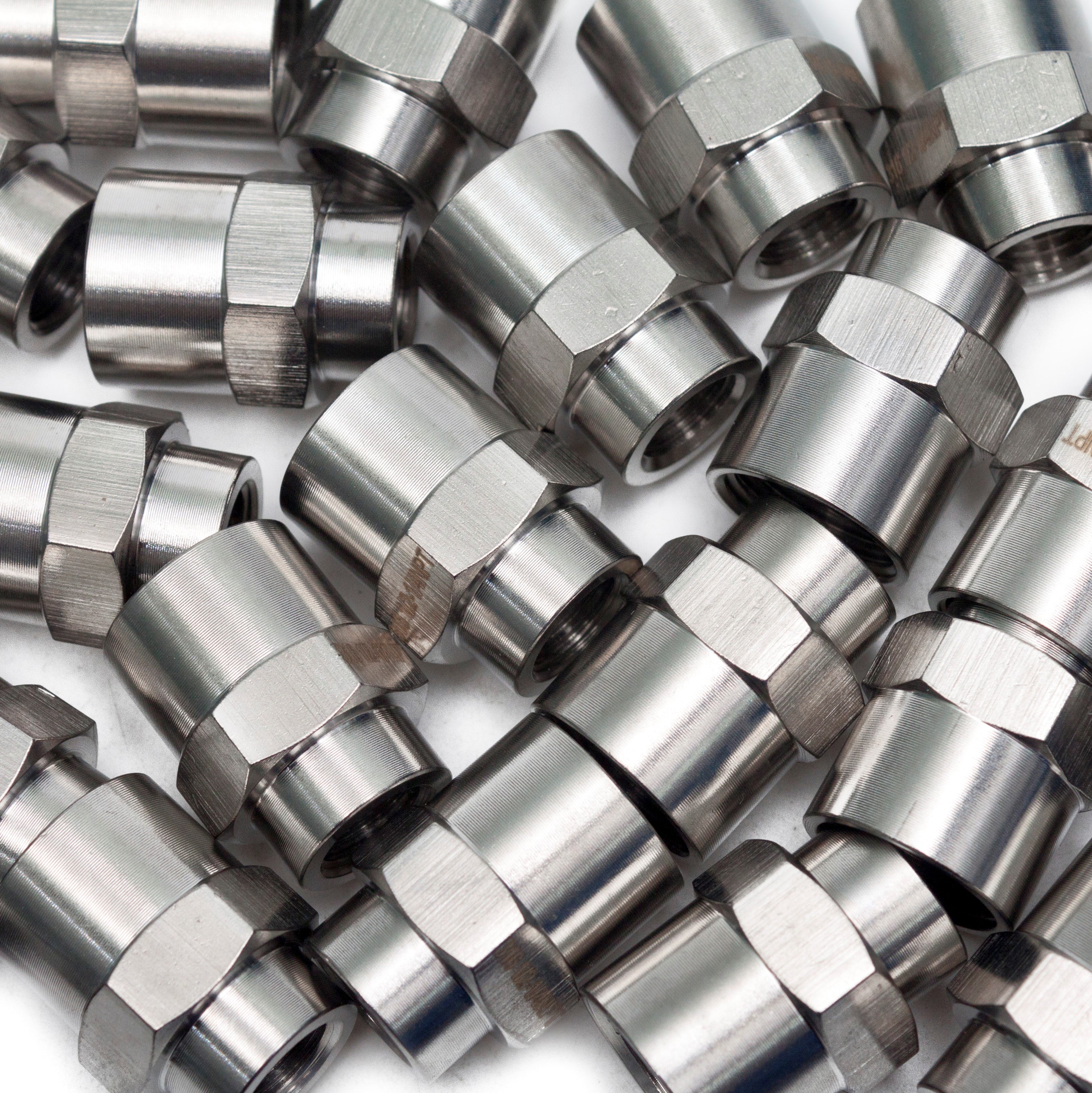 LTWFITTING Bar Production Stainless Steel 316 Pipe Fitting 1/2 Inch x 1/4 Inch Female NPT Reducing Coupling Water Boat (Pack of 300)